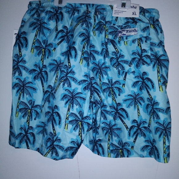 Men's Surf & Swim Co. Trunks - Picture 3 of 4